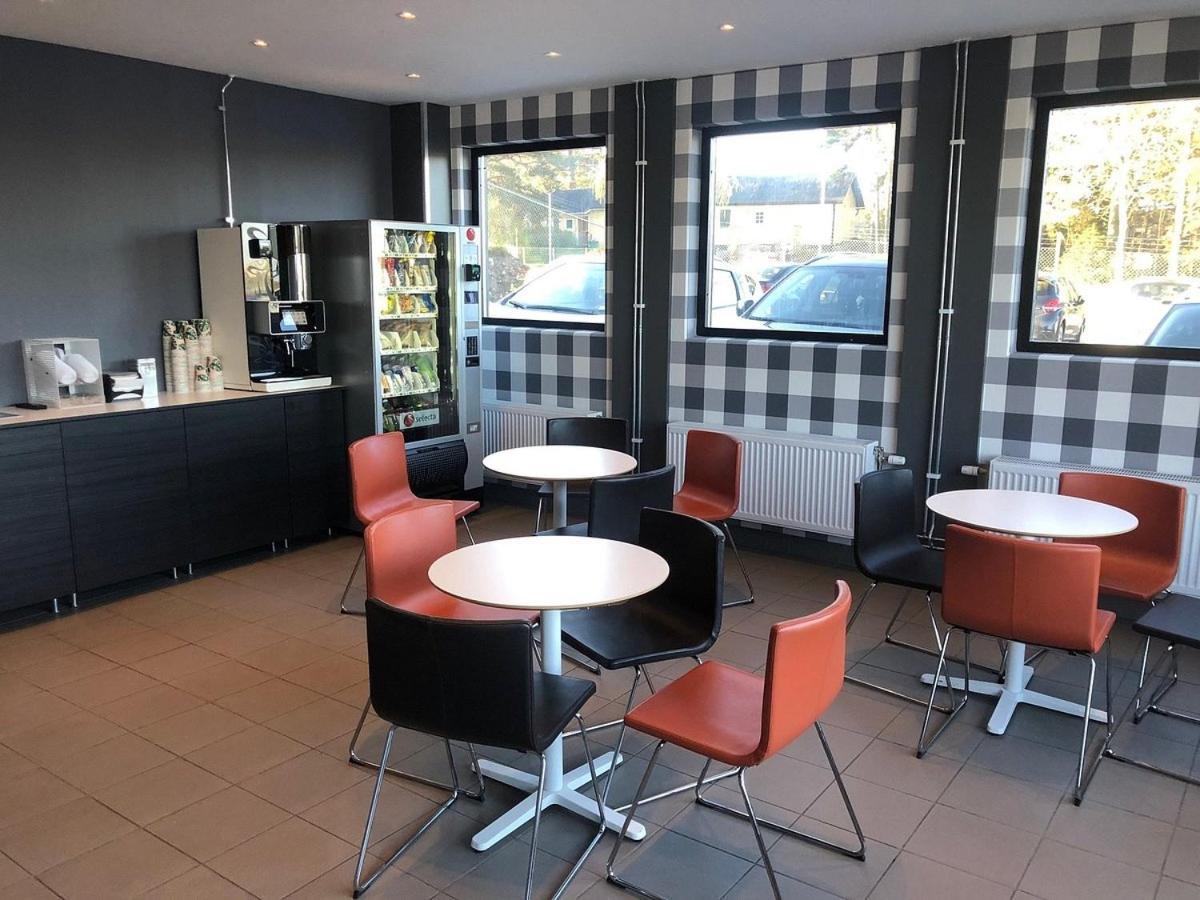 Maby Park Hotel Arlanda Zewnętrze zdjęcie
